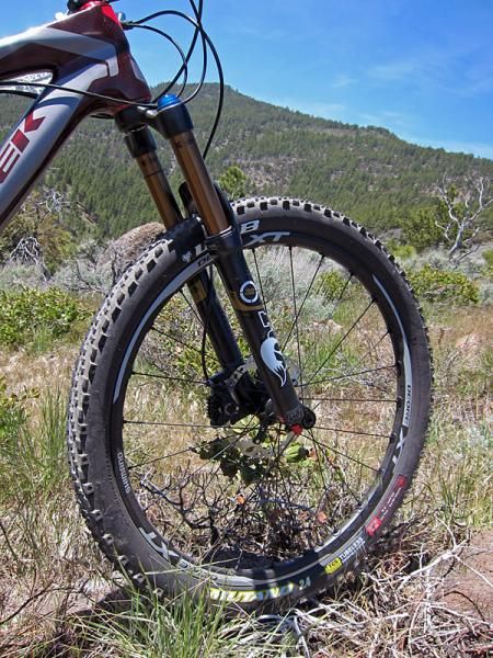 As with XTR, the new Shimano Deore XT wheelsets will be offered in both Trail and Race variants (both in 26"). The Trail model uses 21mm-wide (internal width) rims while the Race model uses slightly lighter 19mm ones - and both are fully UST-compatible with no rim strips required.