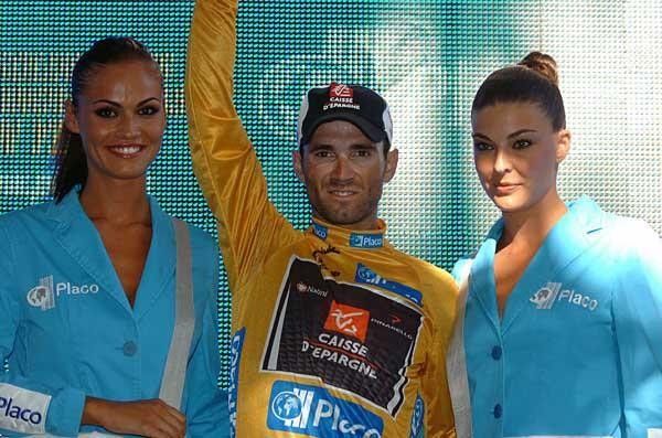 His win gave Valverde the golden jersey also