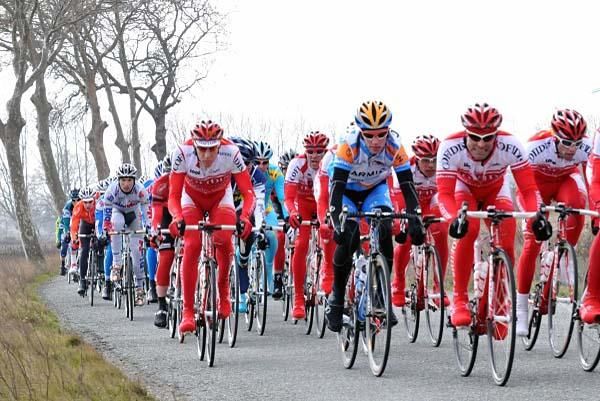 The peloton at the Tour M&eacute;diterran&eacute;en Cycliste Professionnel.