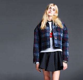 Plaid, Product, Tartan, Human body, Collar, Sleeve, Shoulder, Textile, Joint, Standing,