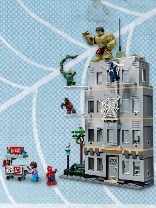 Spider-Man Vs. Hulk Epic Clash