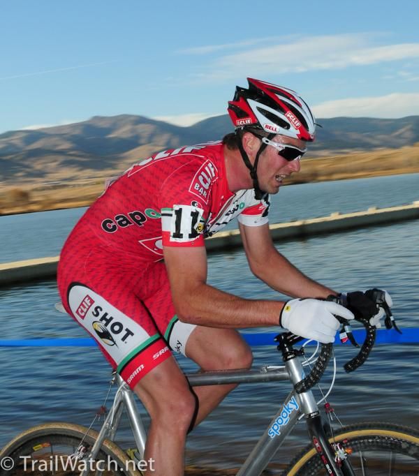 Troy Wells (Clif Bar) riding along the Boulder Reservoir