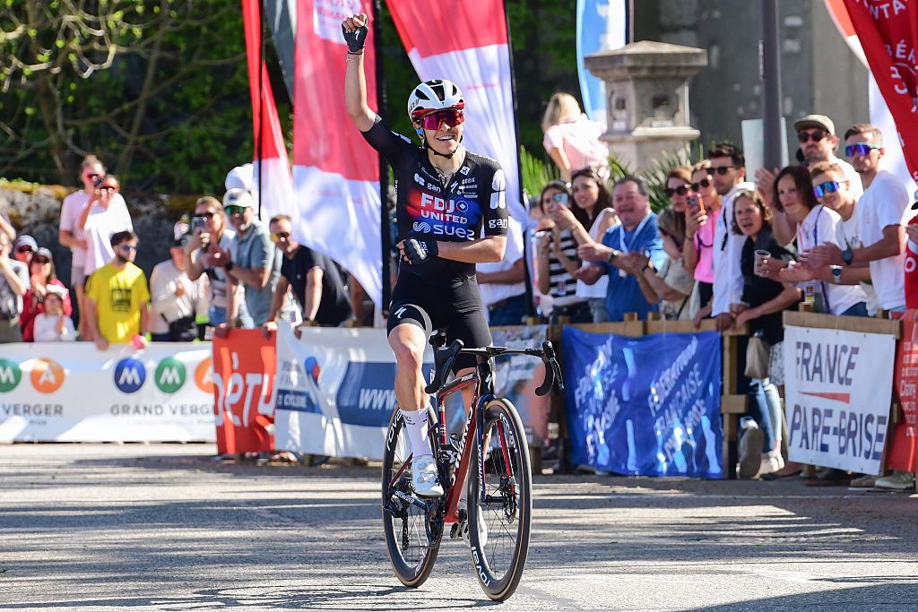 ‘Capable of shaping our sport for many years to come’ – Emerging superstar Célia Gery extends contract with FDJ United-SUEZ ‘Capable of shaping our sport for many years to come’ – Emerging superstar Célia Gery extends contract with FDJ United-SUEZ
