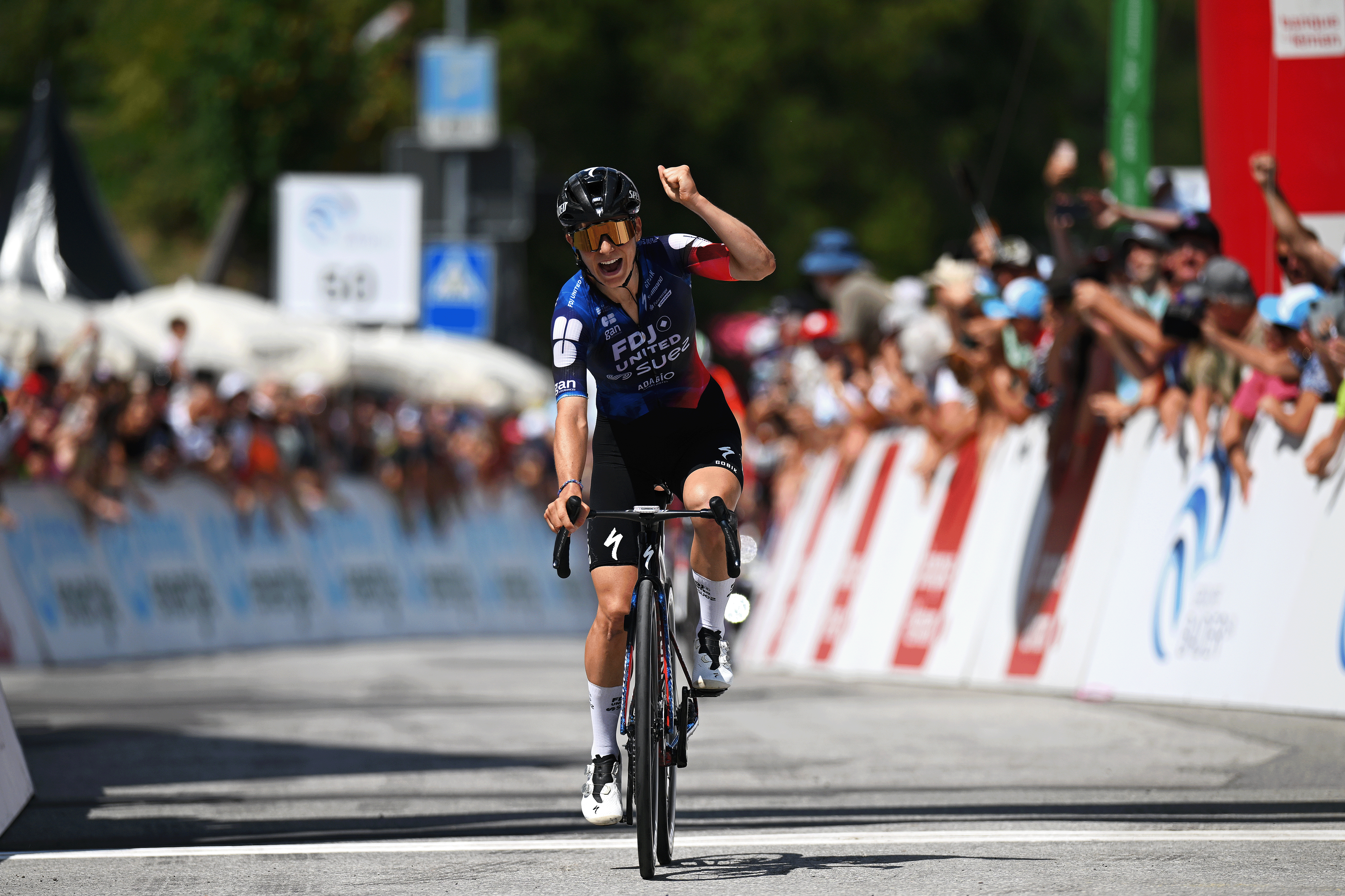LA TZOUMAZ, SWITZERLAND - AUGUST 16: Elise Chabbey of Switzerland and Team FDJ - SUEZ celebrates at finish line as stage winner during the 4th Tour de Romandie Feminin 2025, Stage 2 a 123.2km stage from Conthey to La Tzoumaz 1522m / #UCIWWT / on August 16, 2025 in La Tzoumaz, Switzerland. (Photo by Dario Belingheri/Getty Images)