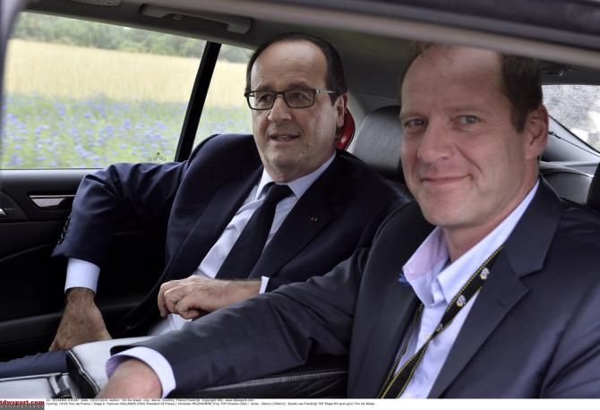 Hollande and Prudhomme pose for a photo