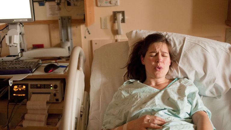 Comfort, Room, Office equipment, Linens, Computer keyboard, Bedding, Patient, Hospital, Peripheral, Lamp,