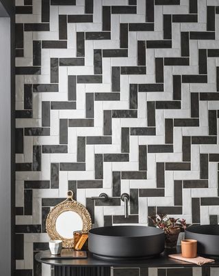 bathroom ideas black and white backsplash