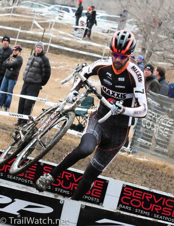 Geoff Kabush heads over the barriers en route to the win in Fort Collins