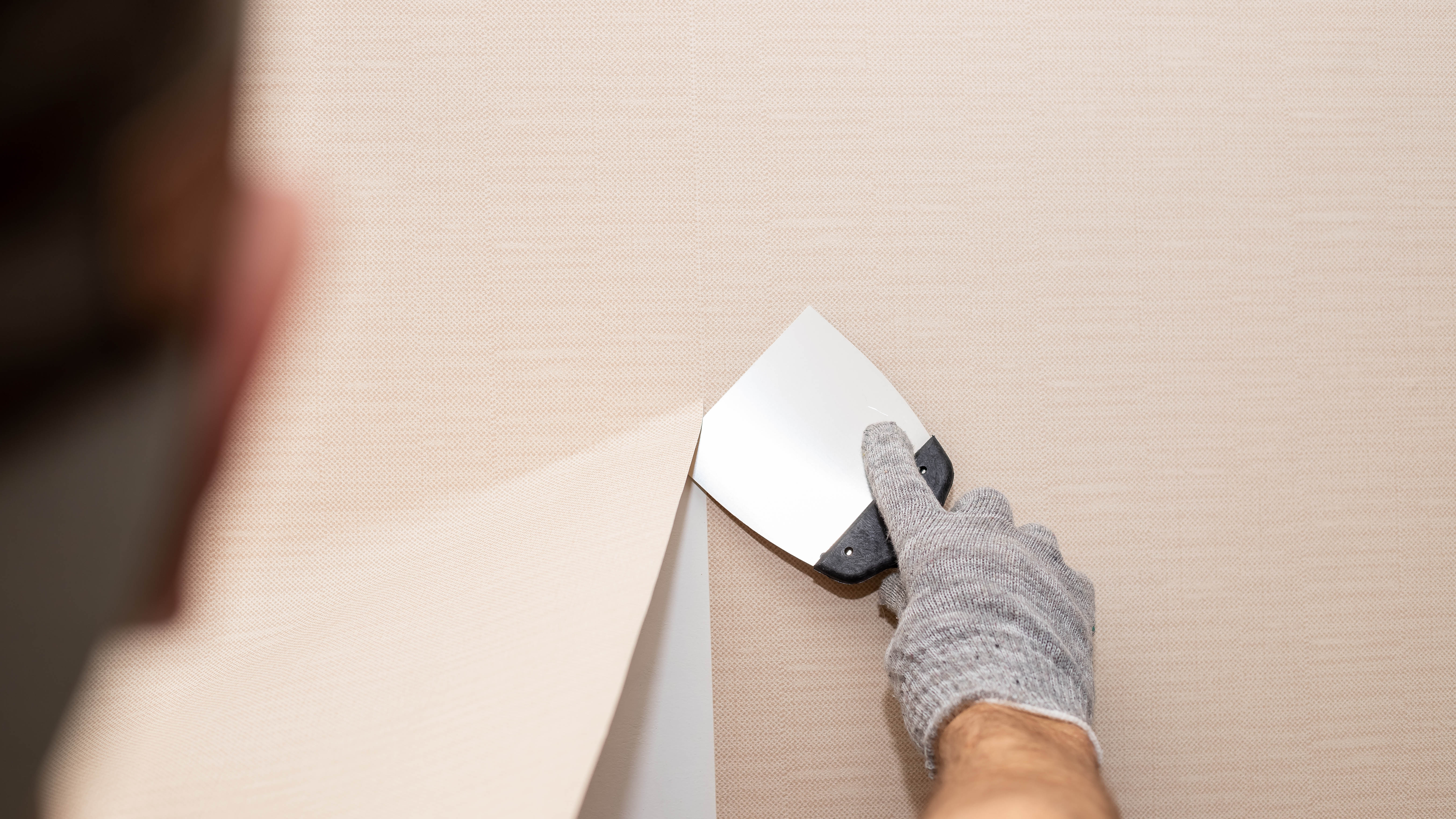 How to remove wallpaper without damaging your walls Tom's Guide