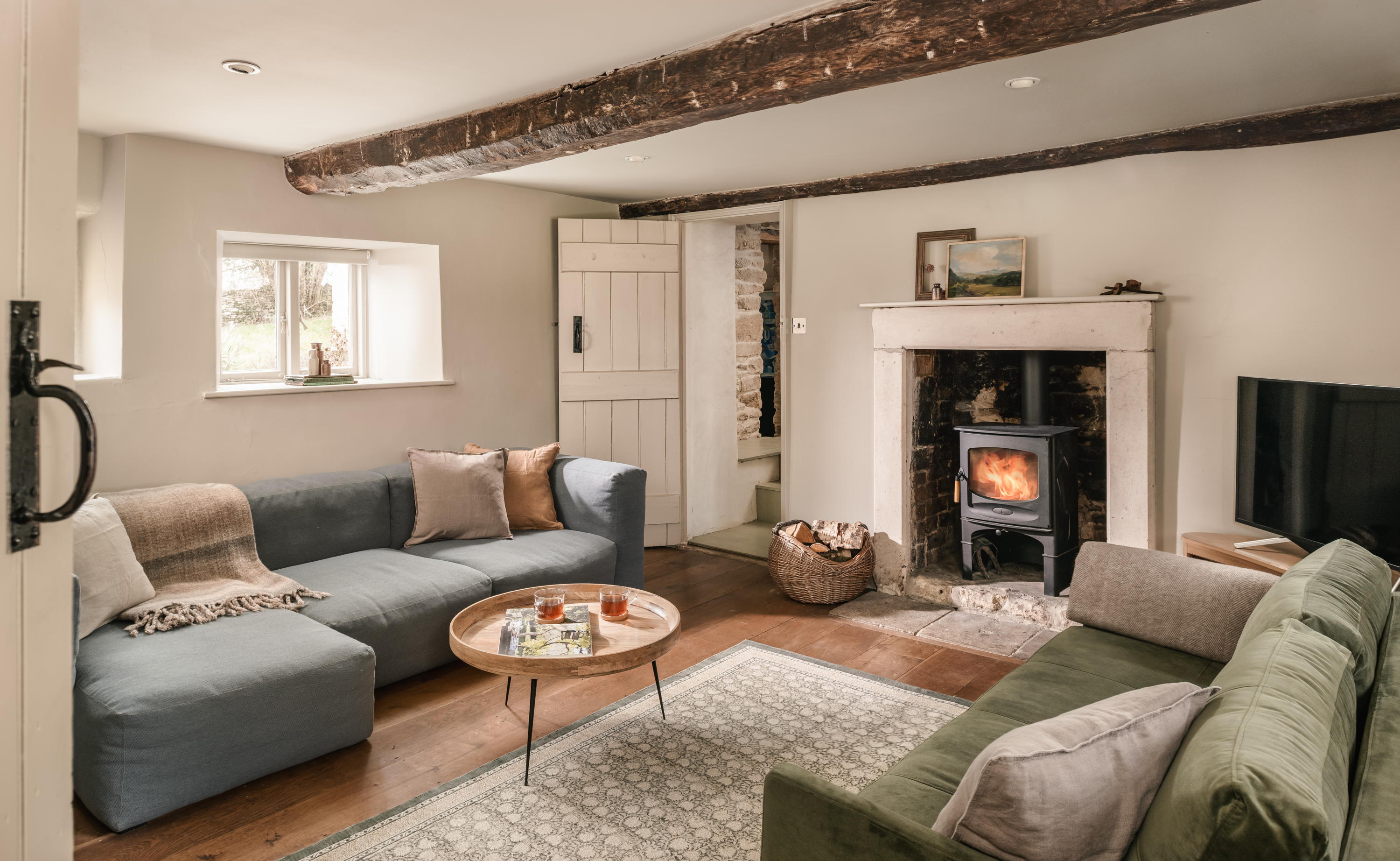 Picture-perfect country cottage