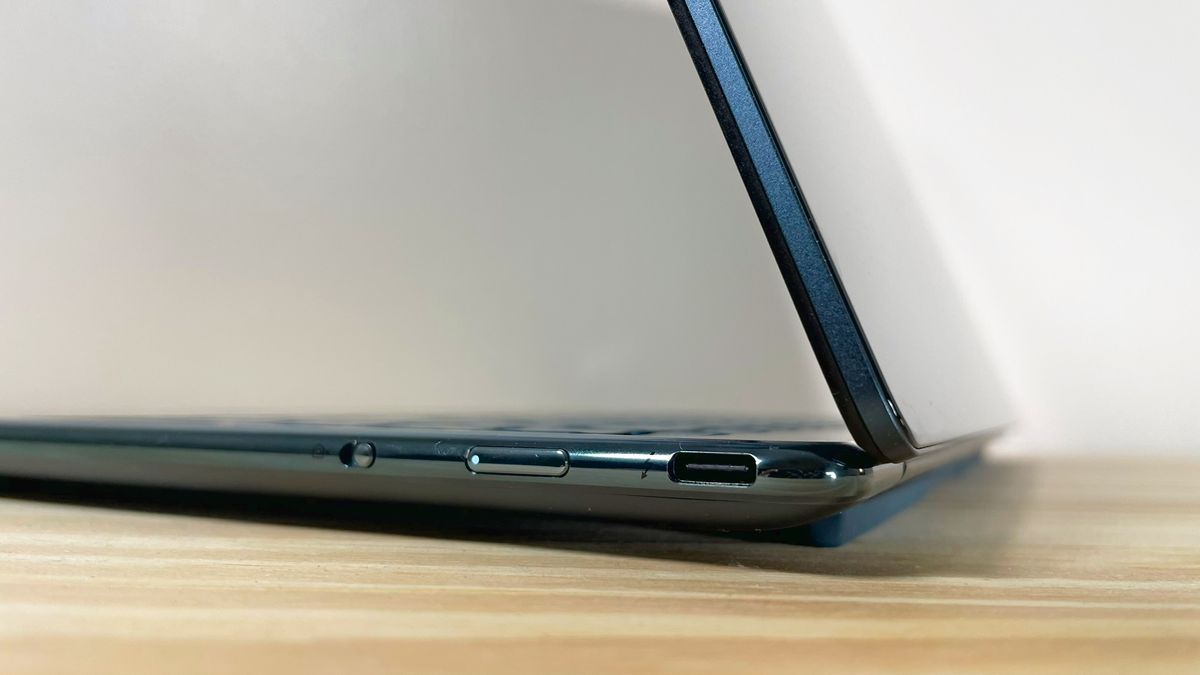 Lenovo Yoga Slim 9i (Gen 10) review: A sleek design puts style