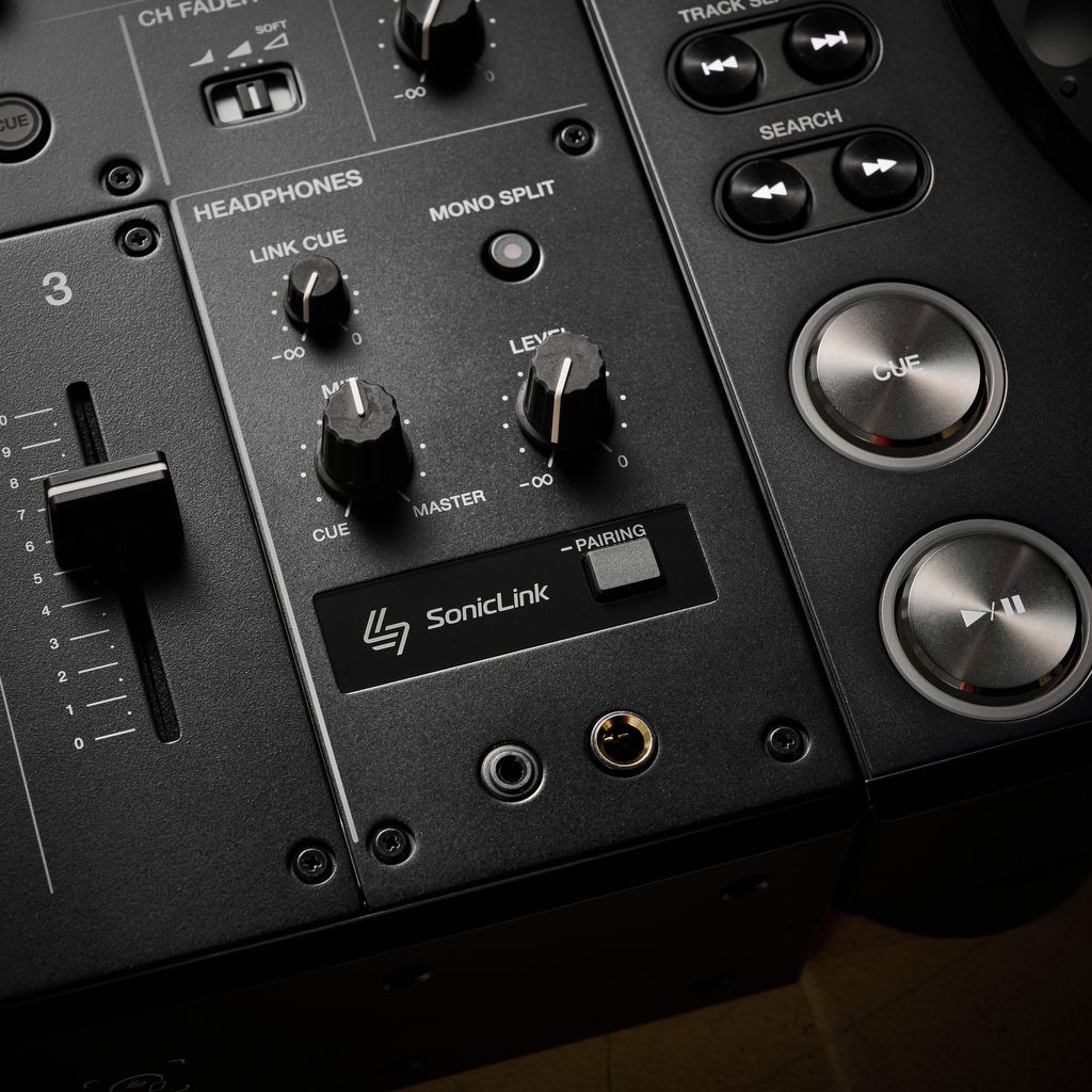 AlphaTheta DJM-V5