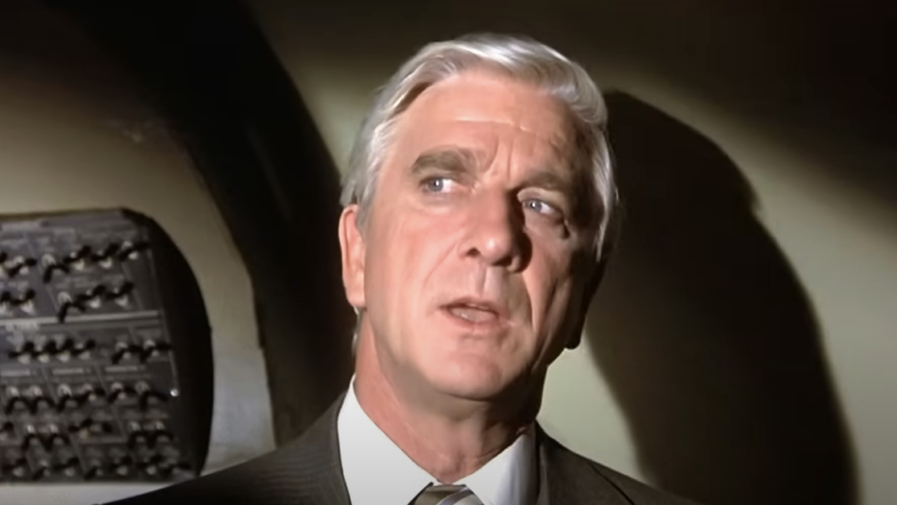 32 Hilarious Lines By Leslie Nielsen In His Funniest Movies