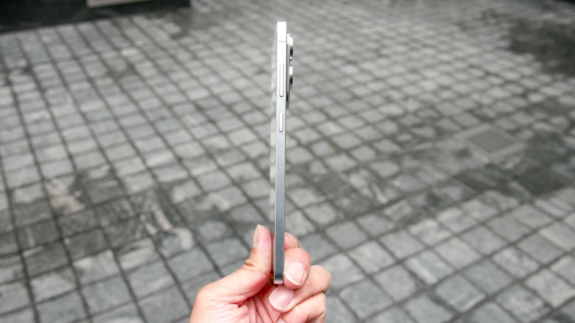 Samsung Galaxy S25 Edge review.