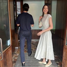 Outfit with white pleated dress