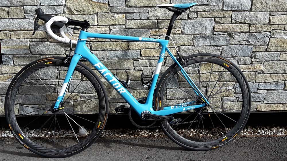 Factor present AG2R-La Mondiale with 2017 team bike - Gallery