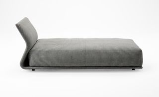 'Night & Day' chaise longue in colour grey, by Patricia Urquiola, 2009