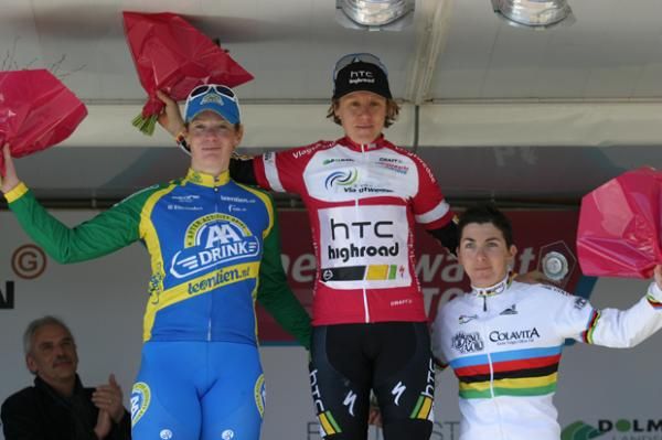 The podium on stage 1: Kirsten Wild, Ina Teutenberg and Giorgia Bronzini