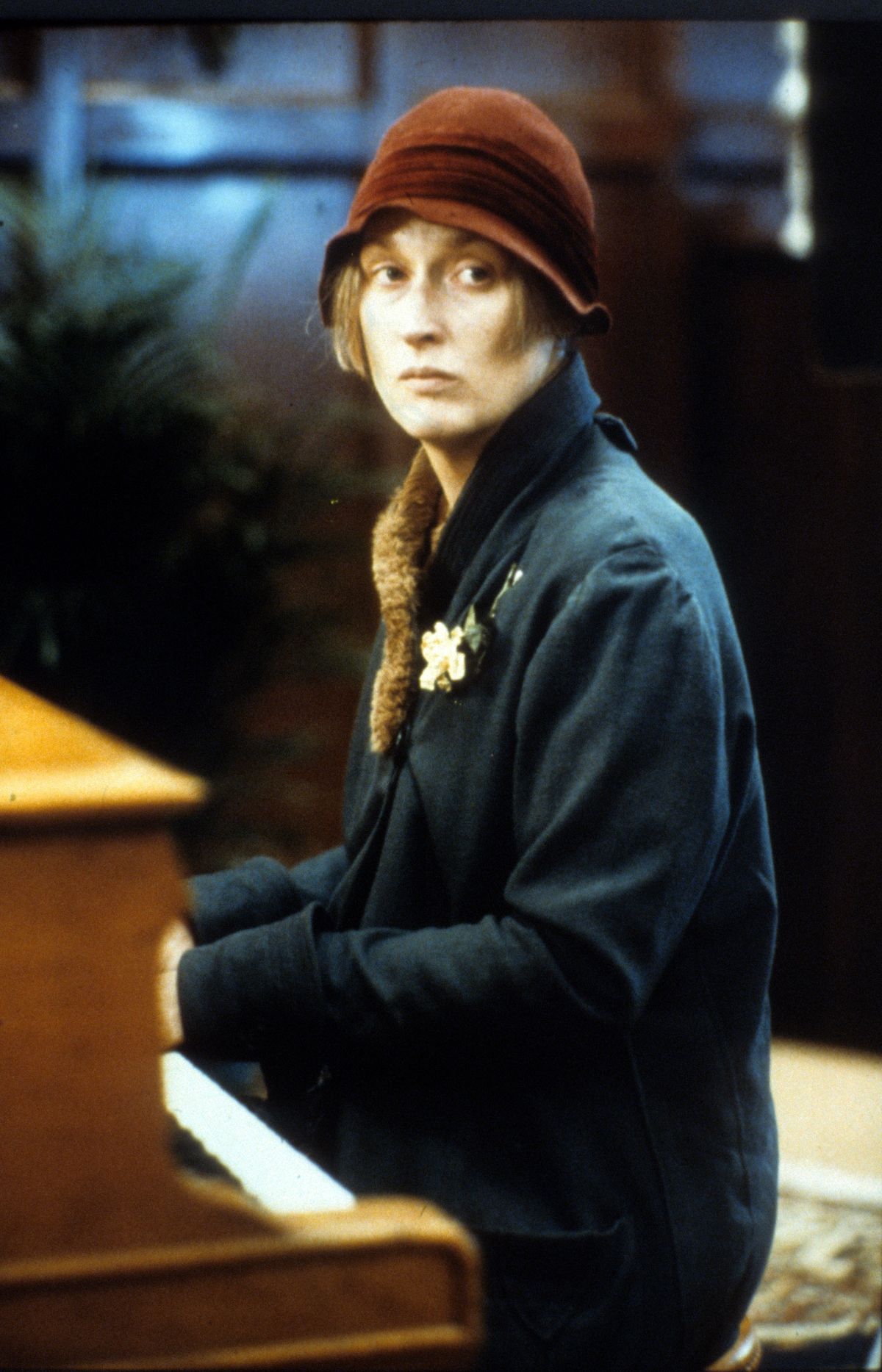 Meryl Streep playing piano in Ironweed in 1987