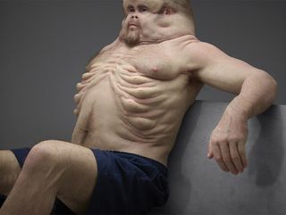 Sculpture demonstrating vulnerability and bodily features