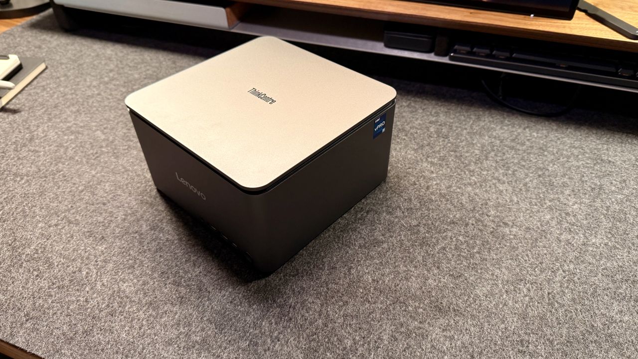 Lenovo ThinkCentre Neo Ultra