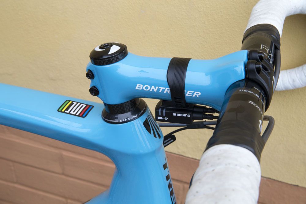 The stem gets the same paint job as the frame