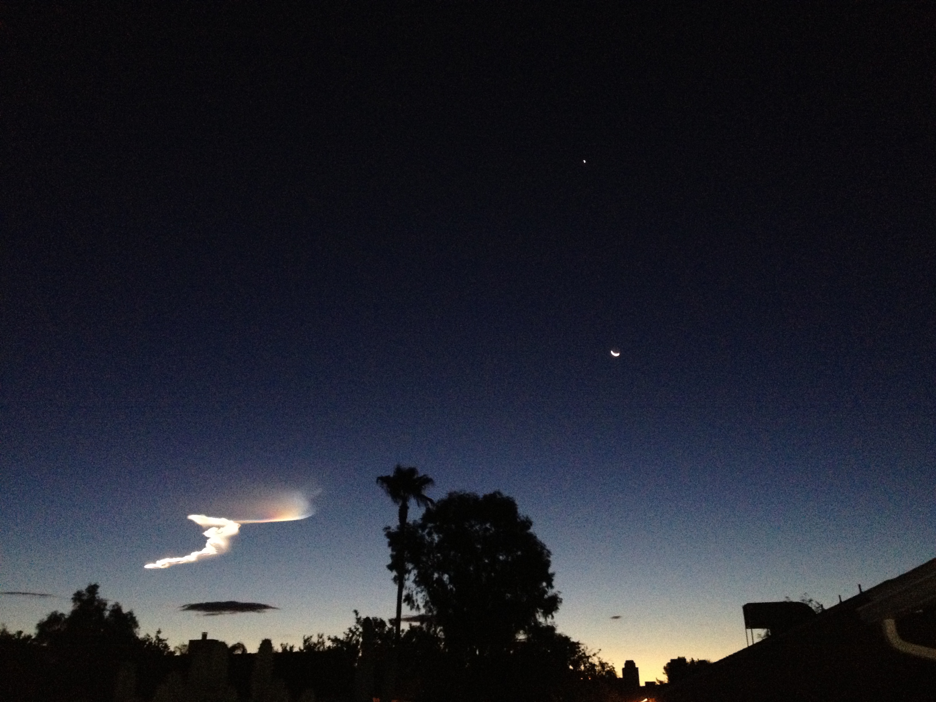 Stargazer Ryan Eiger captured this stunning view of an Army missile contrail along with Venus and the moon over Scottsdale, Ariz., before dawn on Sept. 13, 2012