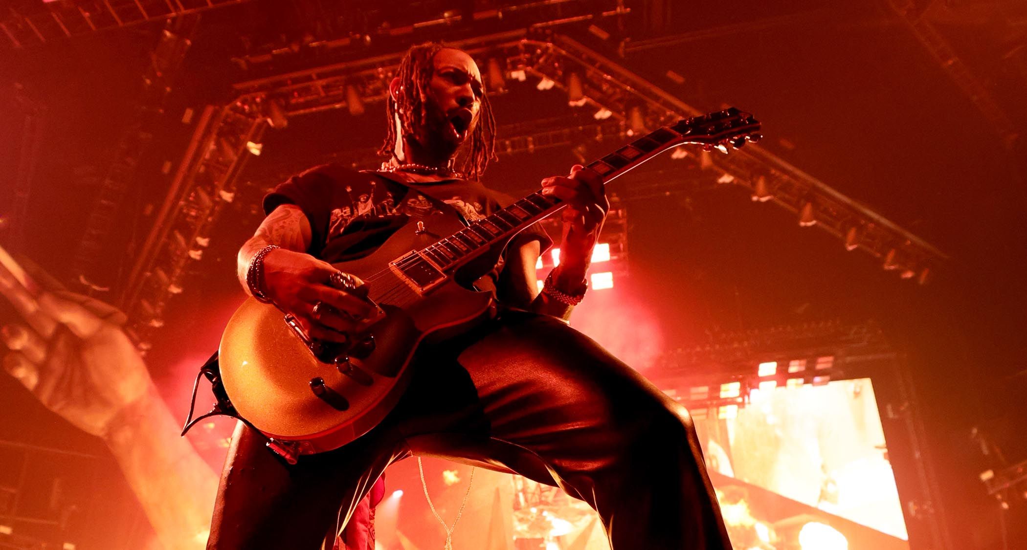 “I think about him, ‘What would B.B. King do?’” How Justin Lyons is channeling the King of the Blues in mgk's punk-rock band – and he even has his own Lucille