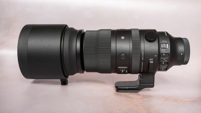SIGMA 150-600mm f/5-6.3 DG DN OS lens on a plain background