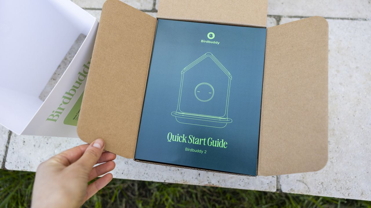 Opening the Bird Buddy 2 box and quick start guide