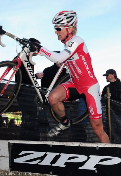Sue Butler (River City Bicycles) running in 5th place