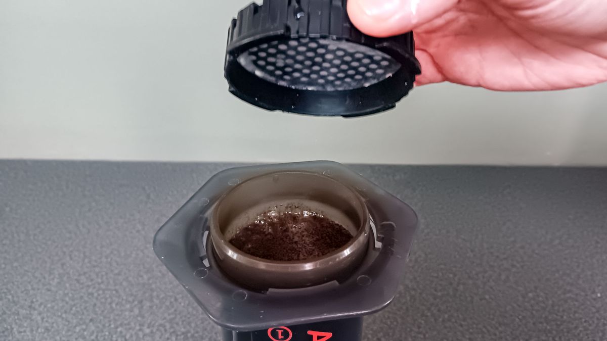 2POUR Dual Brew AeroPress accessory