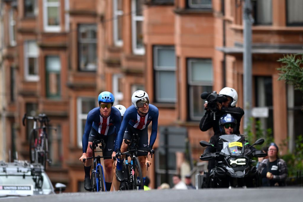 GLASGOW SCOTLAND AUGUST 08 EDITORS NOTE Alternate crop LR Lawson Craddock William Barta and Team United States sprint during the Team Time Trial Mixed Relay a 403km race from Glasgow to Glasgow at the 96th UCI Cycling World Championships Glasgow 2023 Day 6 UCIWT on August 08 2023 in Glasgow Scotland Photo by Dario BelingheriGetty Images