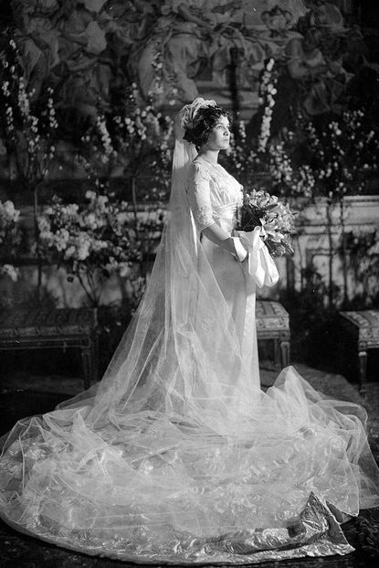 Vivian Gould's Wedding Dress