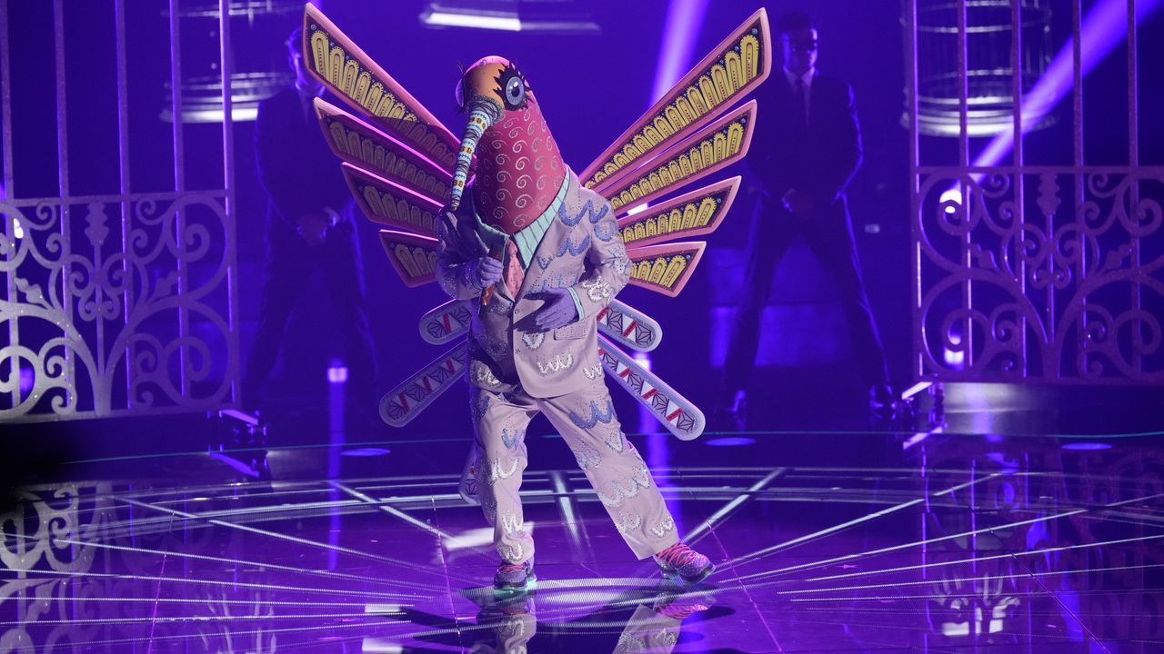 Hummingbird on The Masked Singer US season 8