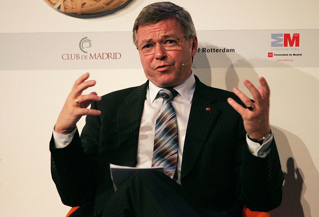 Former Norwegian Prime Minister Kjell Magne Bondevik was detained at Dulles