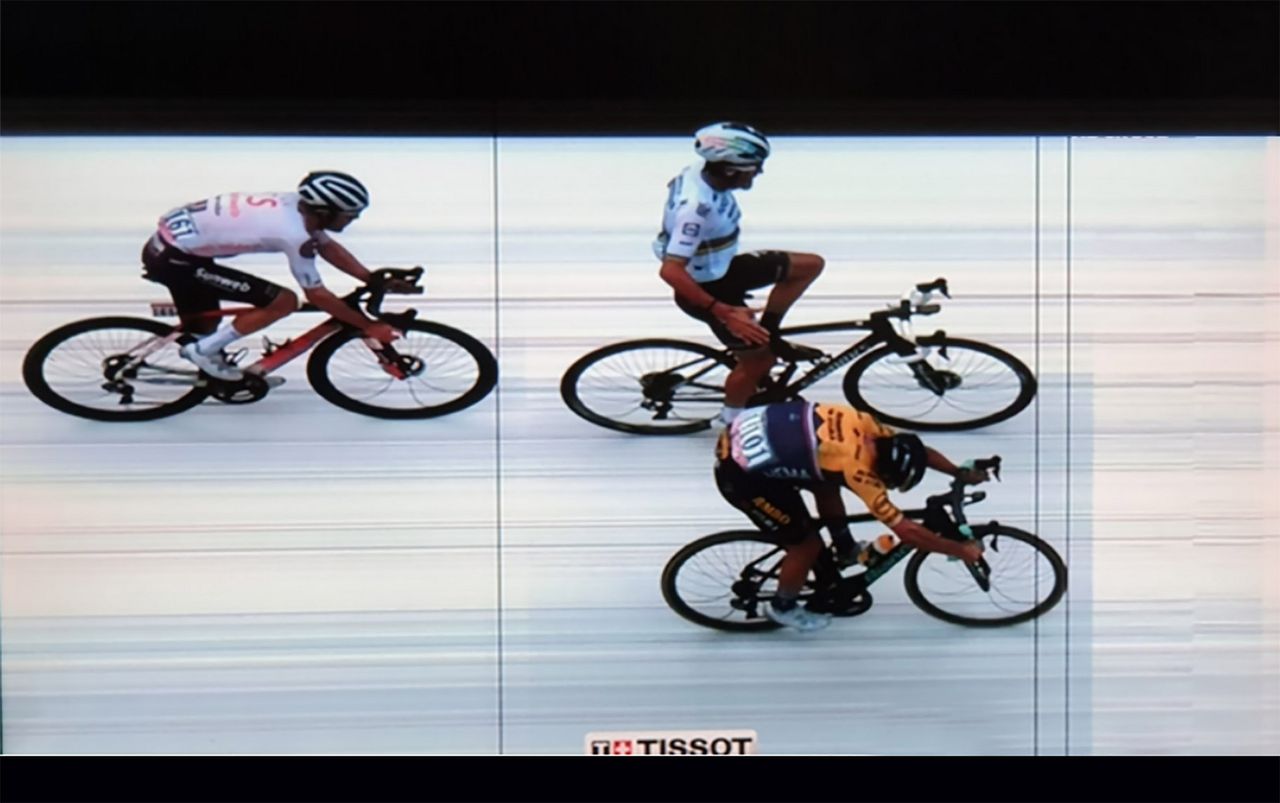 Liege Bastogne Liege 2020 106th Edition Liege Liege 257 km 04102020 Fotofinish Primoz Roglic SLO Team Jumbo Visma Julian Alaphilippe FRA Deceuninck Quick Step photo ASOBettiniPhoto2020