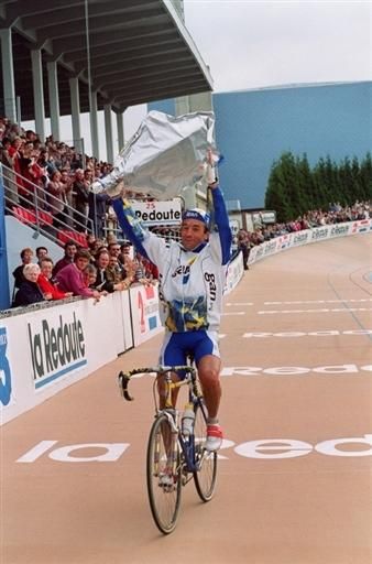 Gilbert Duclos-Lassalle repeated in the 1993 Paris-Roubaix