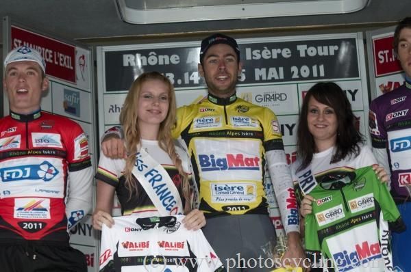 Sylvain Georges (Big Mat - Auber 93) is in yellow