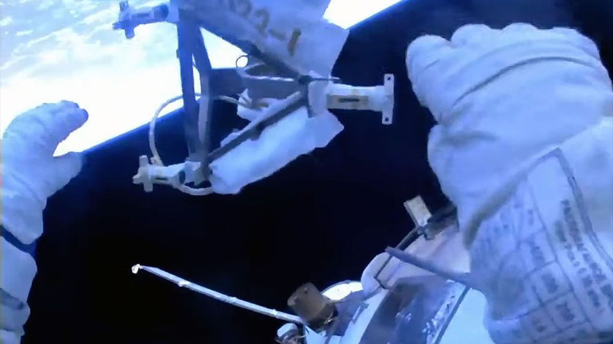 Russian Cosmonauts Toss Old Equipment Overboard On Iss Spacewalk Space