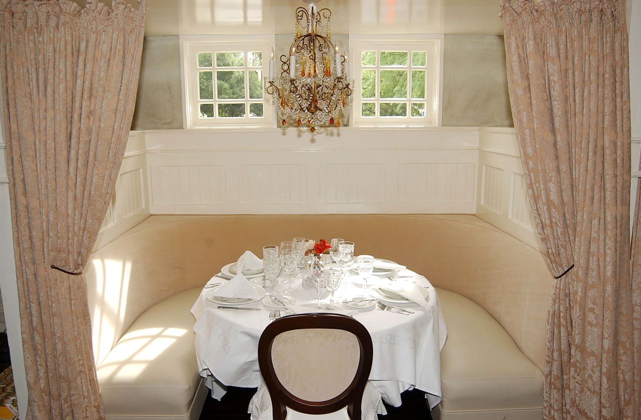 A booth inside a restaurant. 