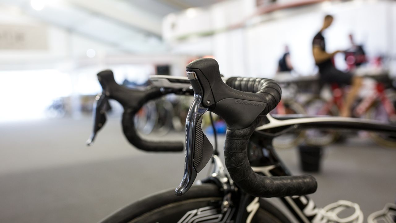 Shimano Dura-Ace Di2 levers