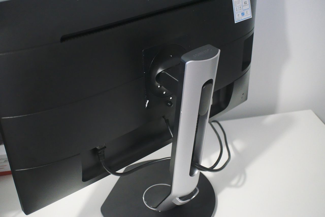 Philips Brilliance 272B7QUBHEB