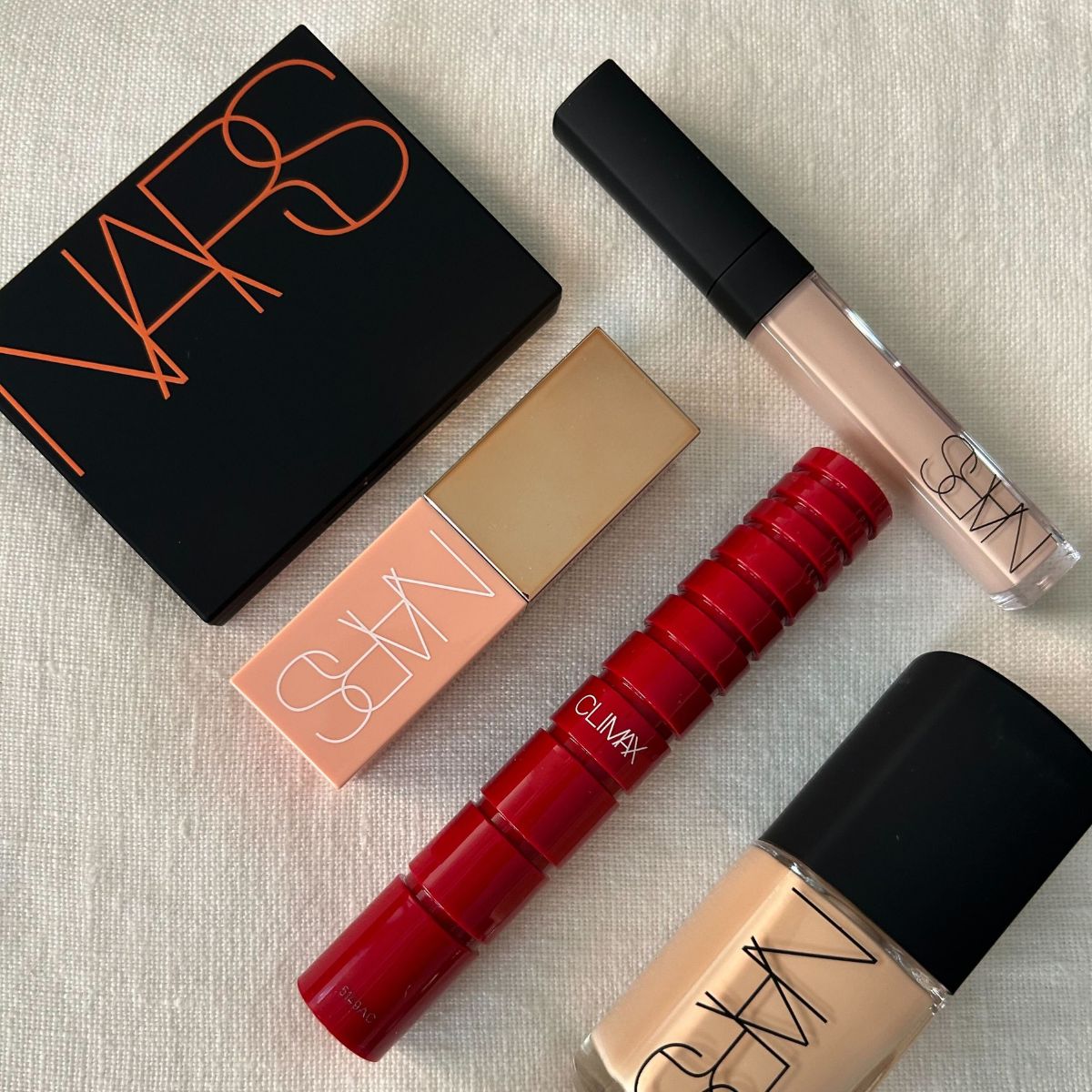 Junior beauty editor Grace Lindsay testing out Nars makeup products