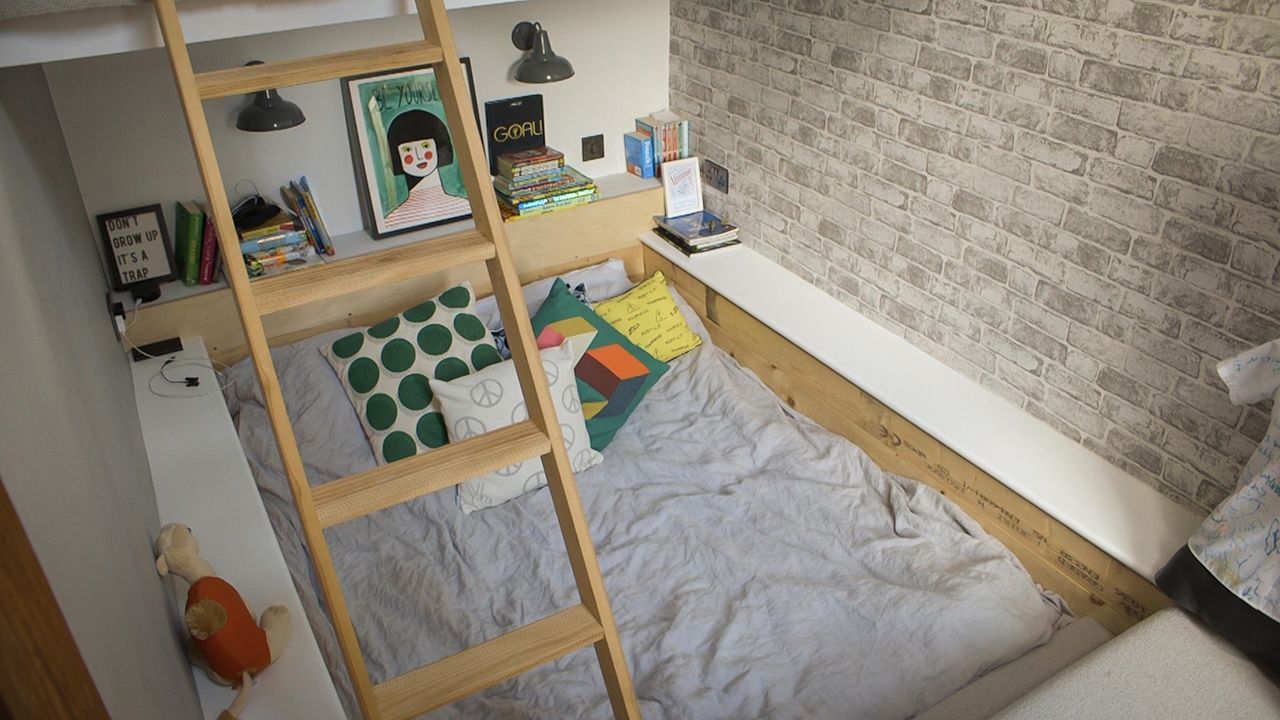 sunken bed in a teenager&#039;s room