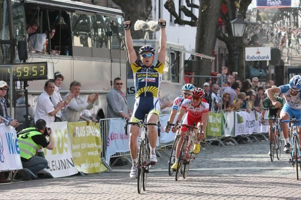 Pim Ligthart (Vacansoleil) wins the Hel van het Mergelland