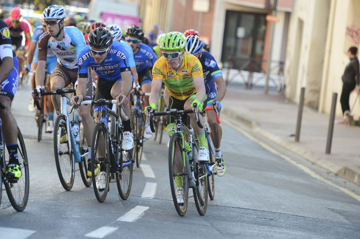 Race leader Tom-Jelte Slagter (Cannondale) in the peloton