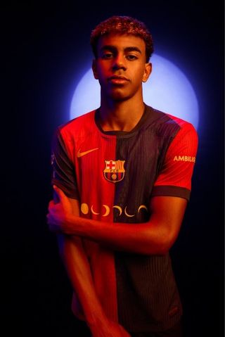 Lamine Yamal wearing the Barcelona x Coldplay shirt