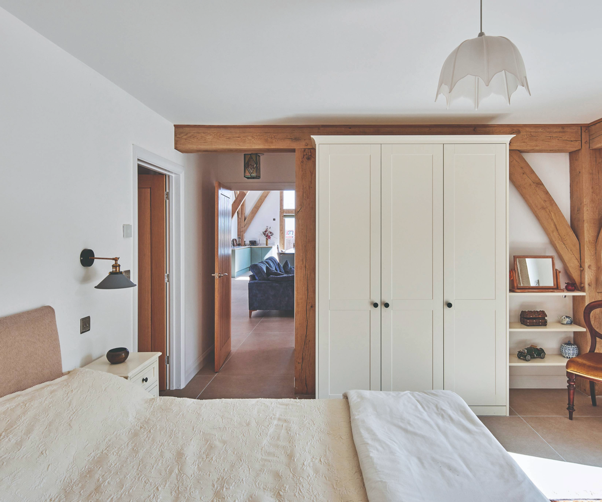 Bedroom with wardrobes and shelving