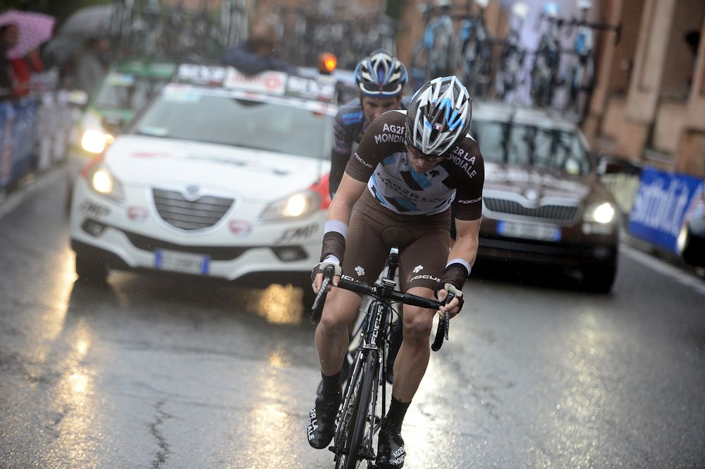 Jan Bakelants (AG2R La Mondiale) attacks.
